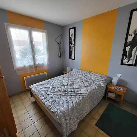 Agreable Maison 2 Avec Pisicine Et Stationnement Dans Un Quartier Calme - Fr-1-92-947 Les Sables-dʼOlonne