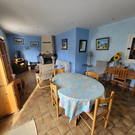 Agreable Maison 2 Avec Pisicine Et Stationnement Dans Un Quartier Calme - Fr-1-92-947