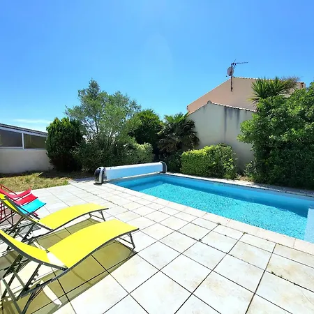 Agreable Maison 2 Avec Pisicine Et Stationnement Dans Un Quartier Calme - Fr-1-92-947