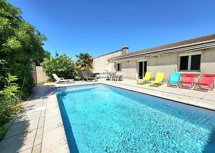 Agreable Maison 2 Avec Pisicine Et Stationnement Dans Un Quartier Calme - Fr-1-92-947 Prázdninový dům